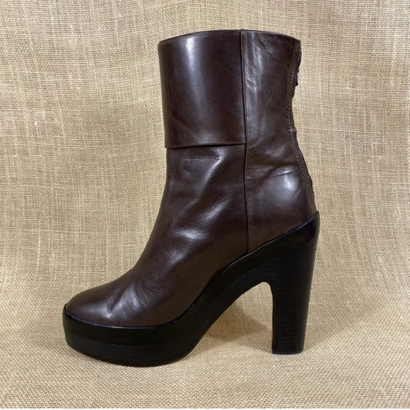 rag & bone Shoes - Rag & Bone CHOCOLATE BROWN LEATHER BOOTIES